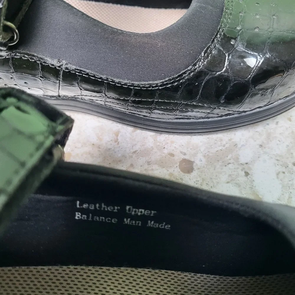 NEW Leather Croc Embossed Mary Jane by Drew 7WW